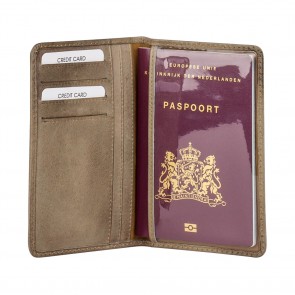 Burkely Noble Nova Passport Cover Kahki Binnenkant
